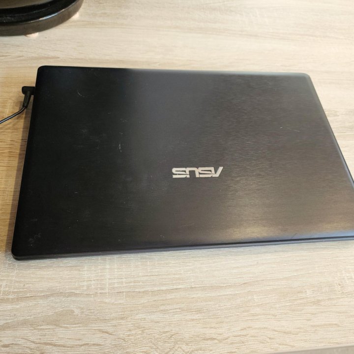 Asus K55, core i5, 12gb, SSD, nvidia gt610m