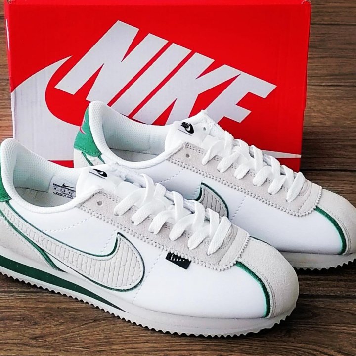 Кроссовки Nike Cortez