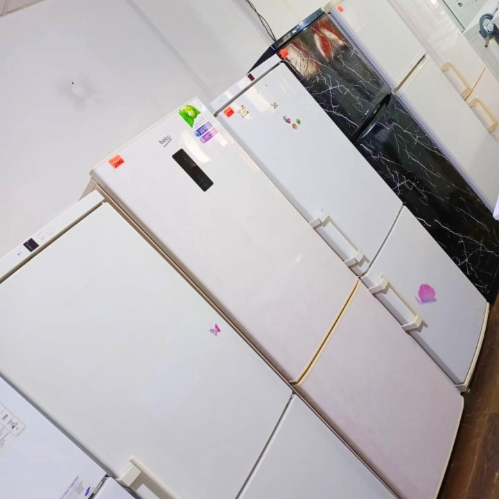 Двухкамерный холодильник б/у indesit bosch LG