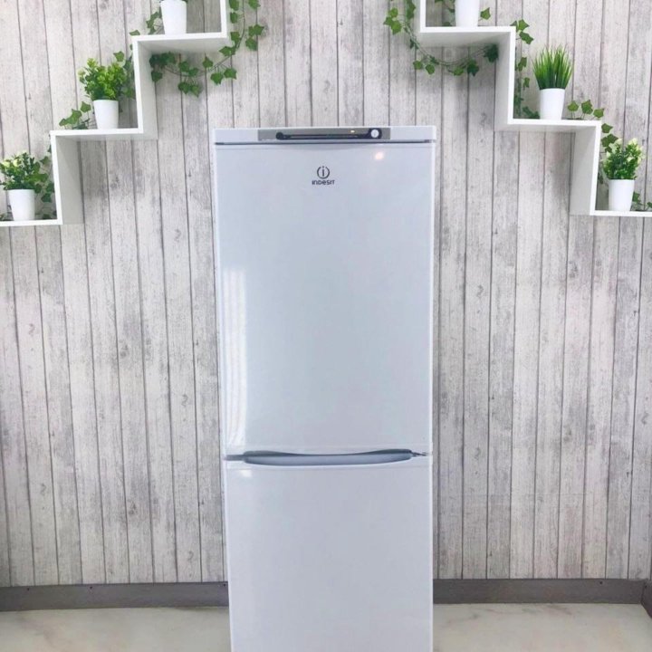 Двухкамерный холодильник б/у indesit bosch LG