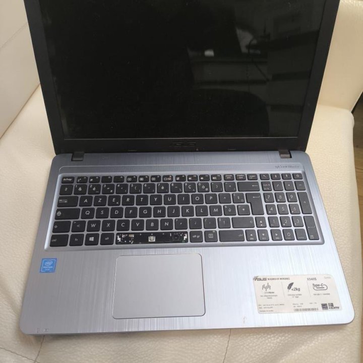 ASUS X540 4-x ядерный INTEL PENTIUM N3710/4gb/500g