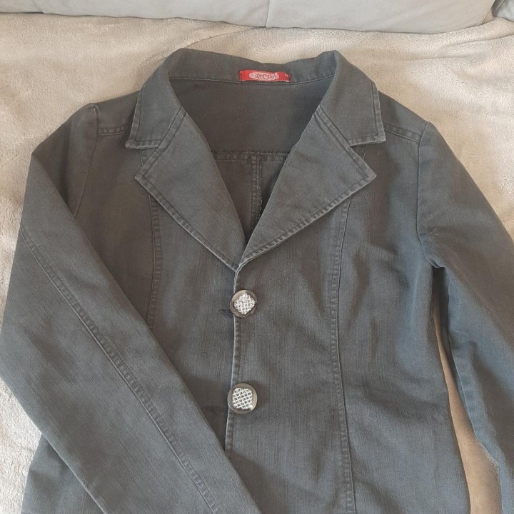 Джинсовая куртка