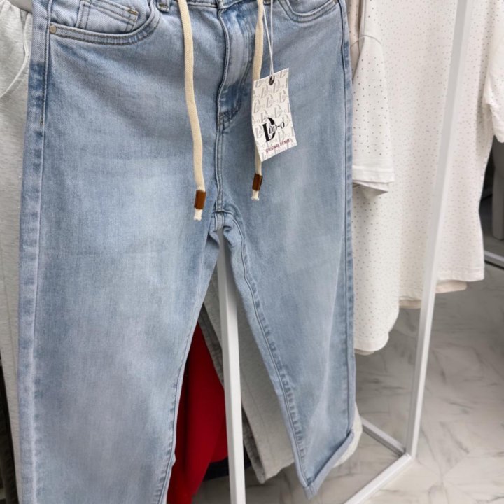 Большой выбор модных джинс размеры 42/64
