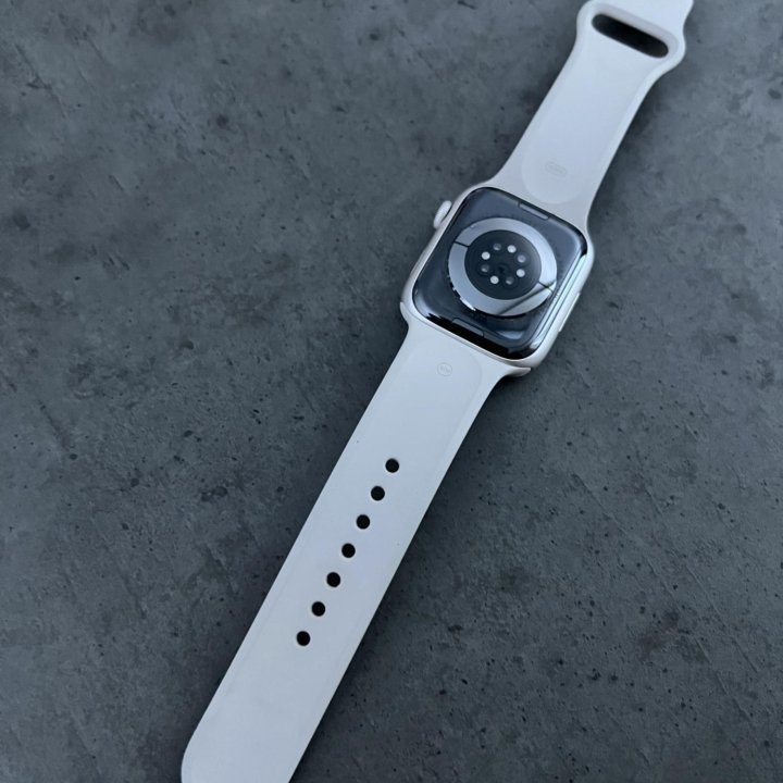 Apple Watch 7 45mm Starlight Aluminium