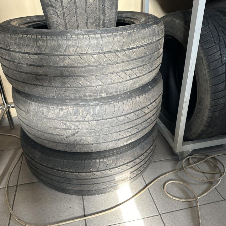 Летние шины Dunlop 235/55/R19