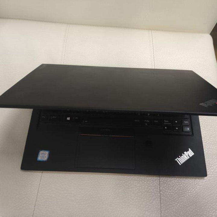 Lenovo x1 Carbone gen 5 CORE I5 7200u/8gb/256gb SS