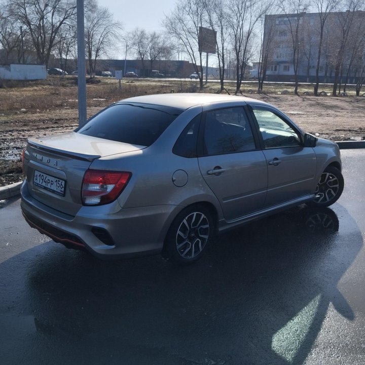 ВАЗ (Lada) Granta, 2021