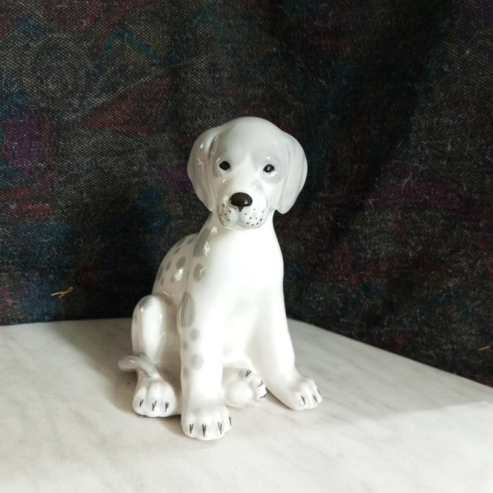 Статуэтка собаки