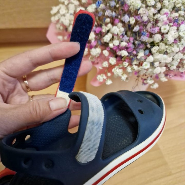 Сандалии Crocs c9