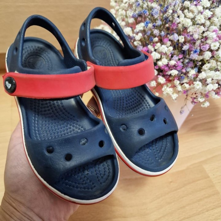 Сандалии Crocs c9
