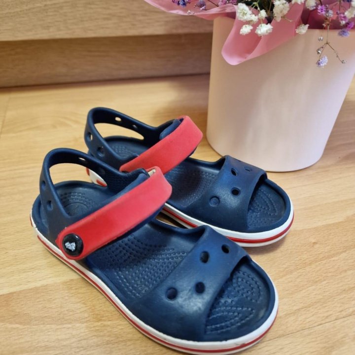 Сандалии Crocs c9