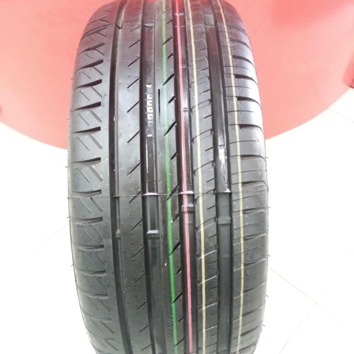 235/45R17 Viatti V-130