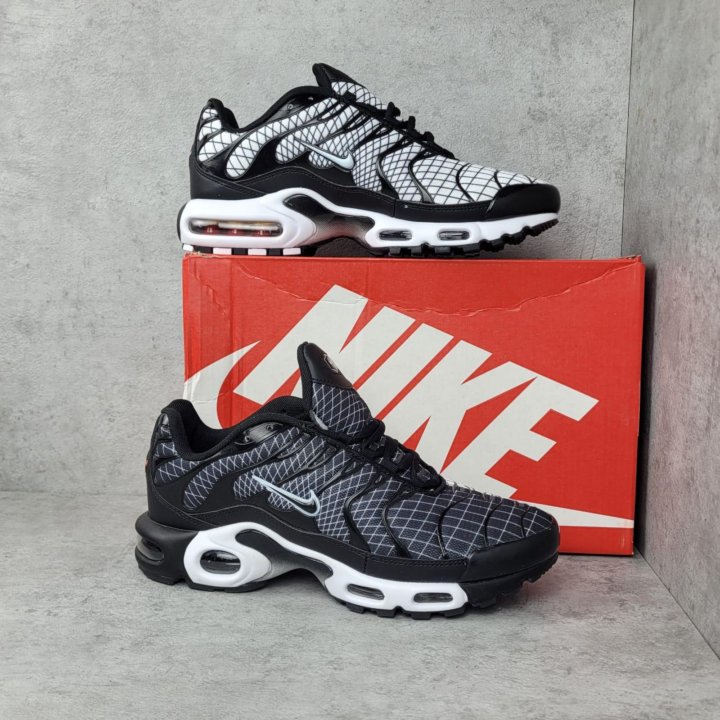 Мужские кроссовки Nike Air Max Plus TN