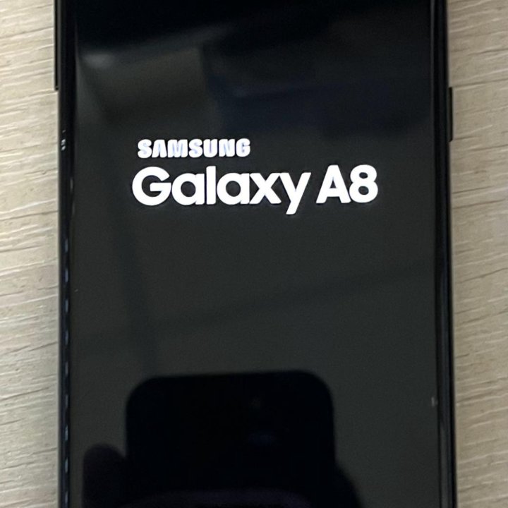 Смартфон Samsung Galaxy A8 (2018)_32Gb