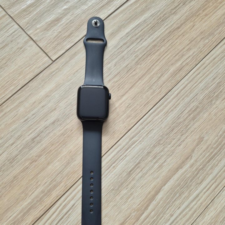 Apple Watch SE 44мм