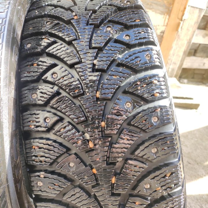 NOKIAN HAKKAPELIITTA 4, 195/60/15, 4 шт.