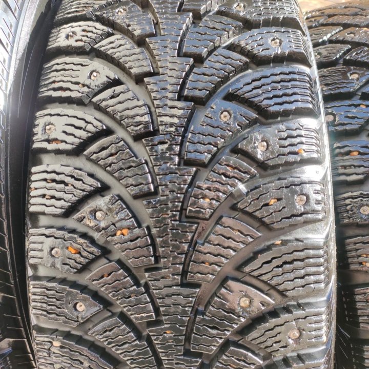 NOKIAN HAKKAPELIITTA 4, 195/60/15, 4 шт.