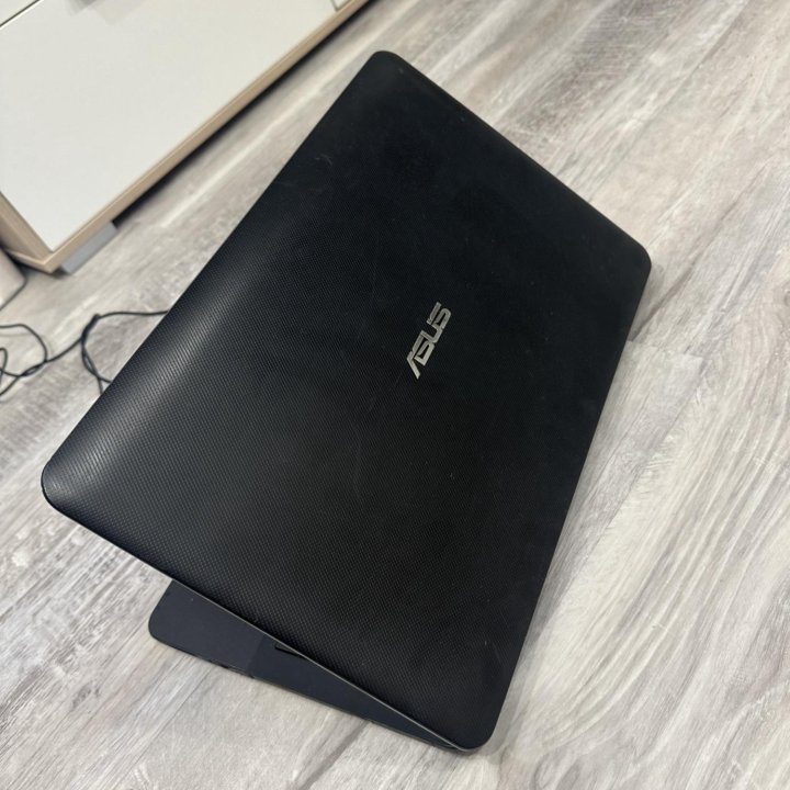 Ноутбук ASUS X554LJ-XX1155T (i3-4005u gt920m)