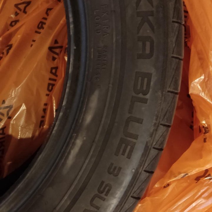 Nokian Tyres Hakka Blue 3 SUV 215/60 R17 100H