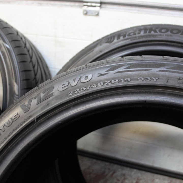 Шины R19 Hankook Ventus V12 Evo 225/40/ZR19 4шт