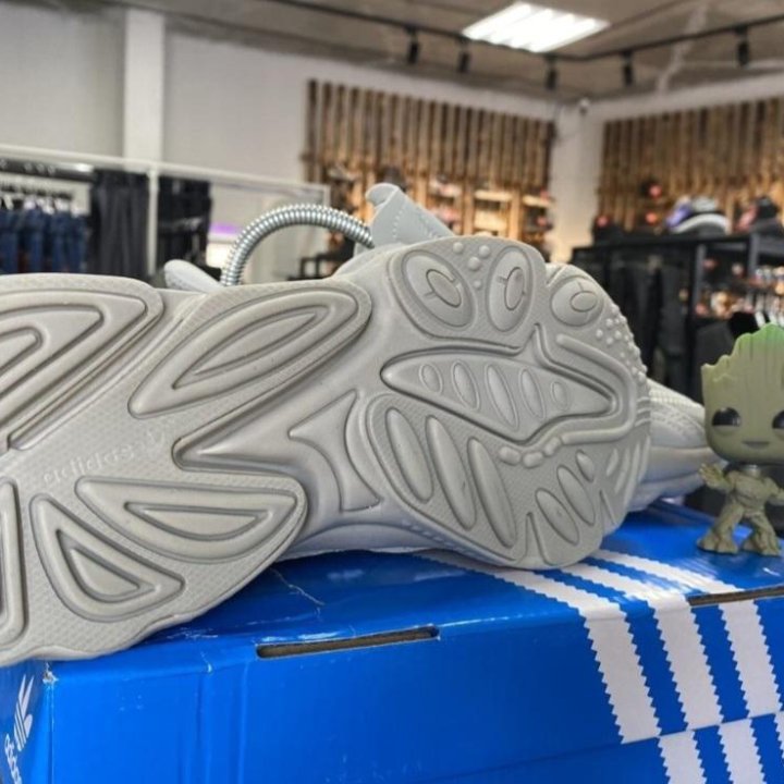 Кроссовки Adidas Ozweego