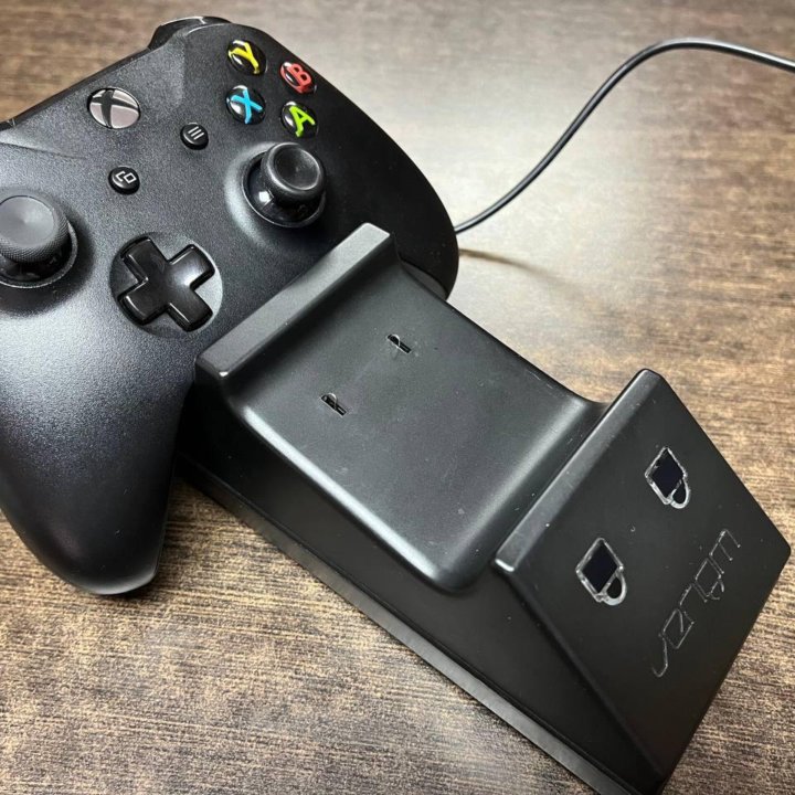 Зарядная док станция для Xbox One X S зарядное