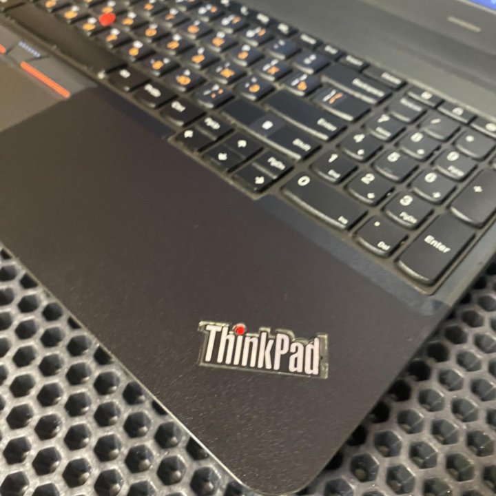 Игровой ноутбук Lenovo Thinkpad