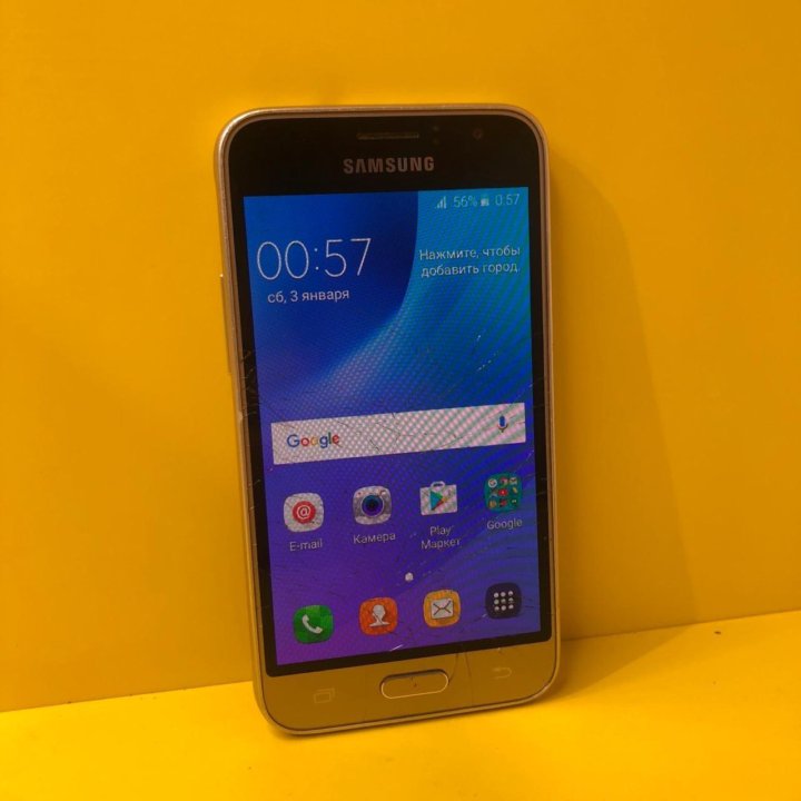 Смартфон Samsung Galaxy J1 (2016) 8gb