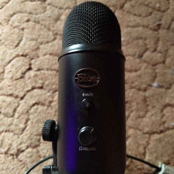 Blue yeti blackout