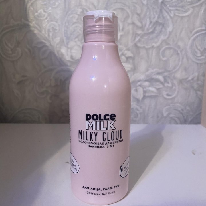 Dolce Milk Молочко-желе для снятия макияжа