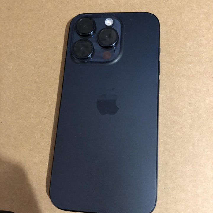 iPhone 15 pro 128