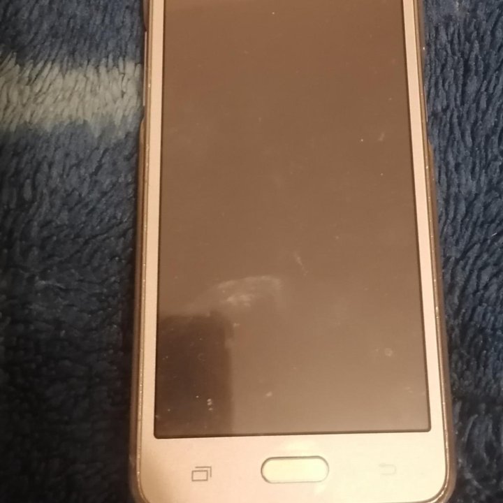 Телефон Samsung j2 Prime.