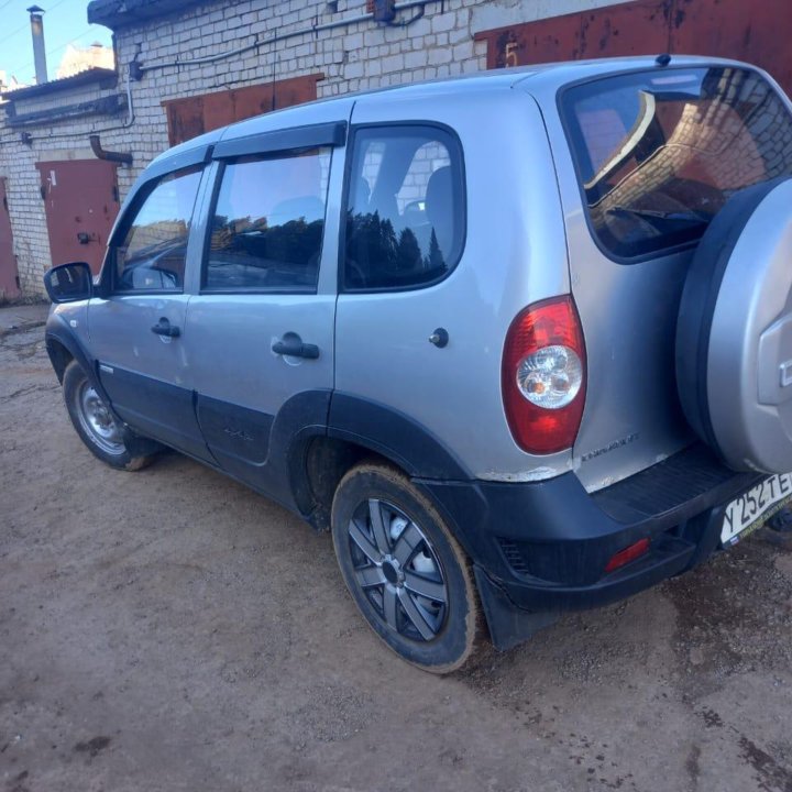 Chevrolet Niva, 2012