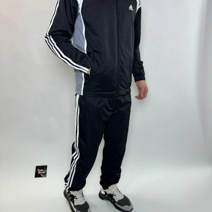 Мужской спортивный костюм Adidas