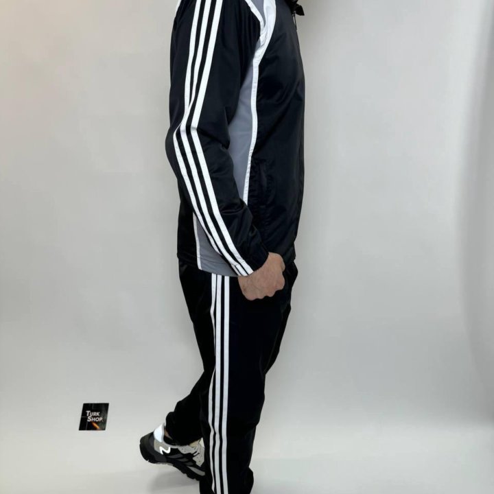 Мужской спортивный костюм Adidas