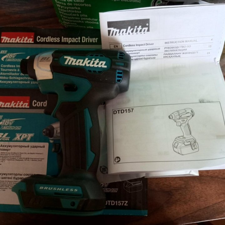 Шуруповёрт Makita DTD 157Z