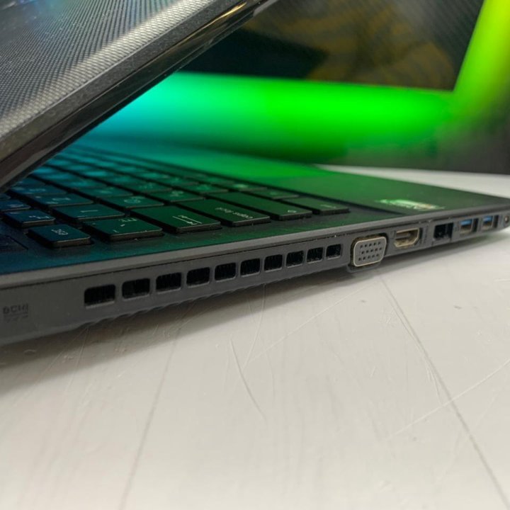Ноутбук для работы на SSD (1273 Н)