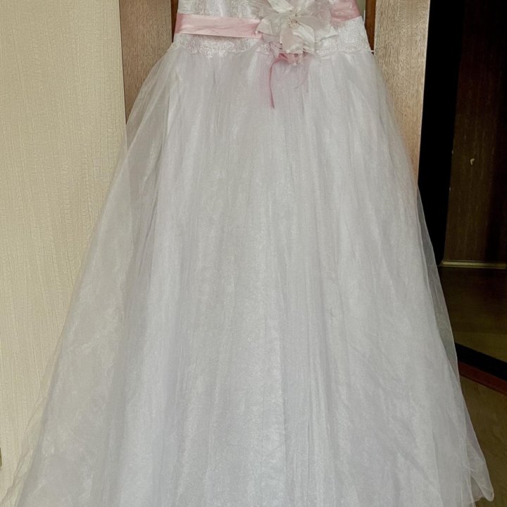 Продам счастливое свадебное платье