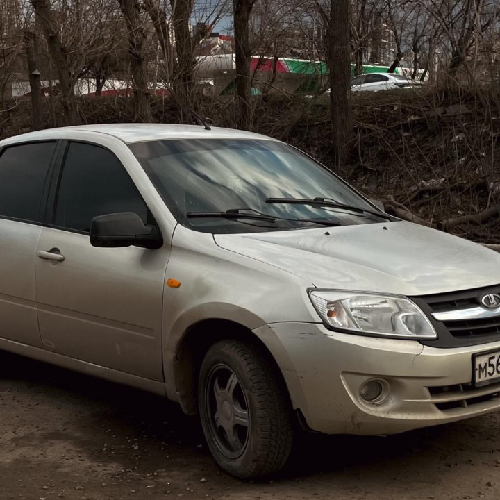 ВАЗ (Lada) Granta, 2012