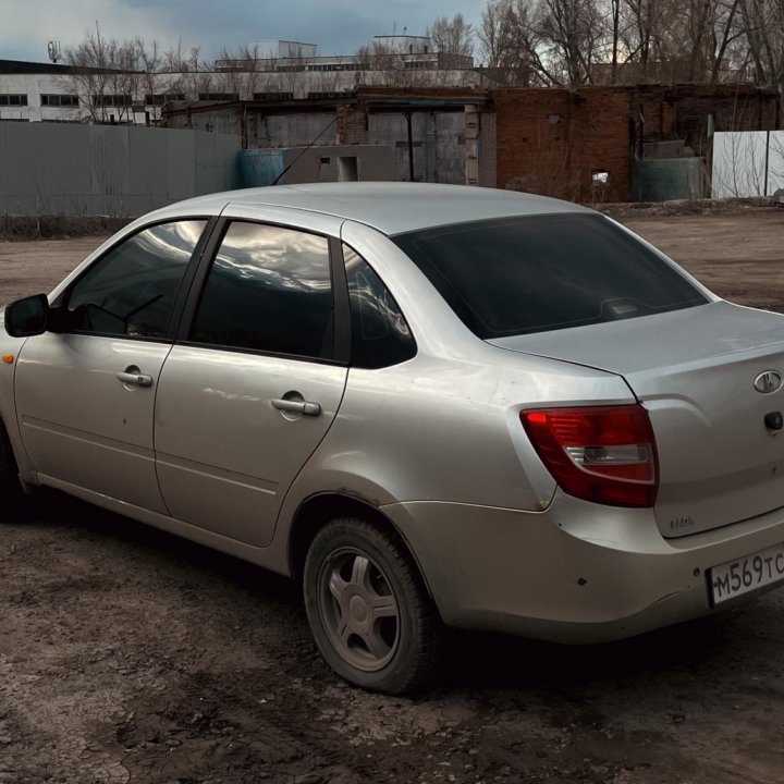 ВАЗ (Lada) Granta, 2012