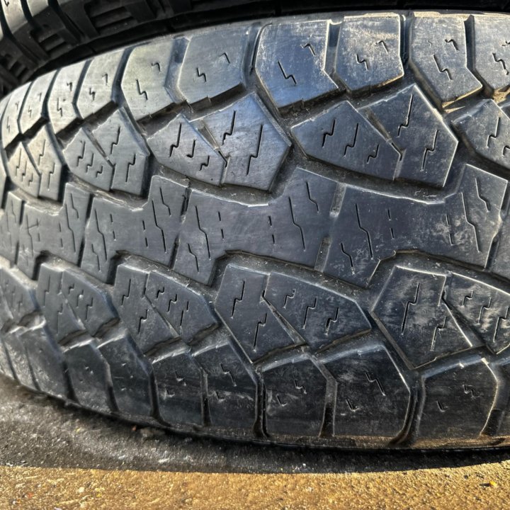 235/60/18 Hankook Dynapro ATm RF10