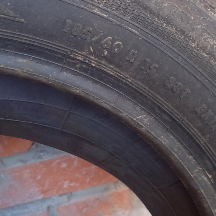 Шина зимняя 185/60 R15