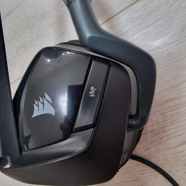 Наушники Corsair void Elite Stereo