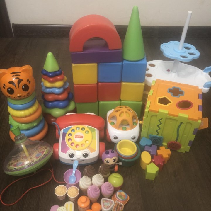 Развивающие игрушки