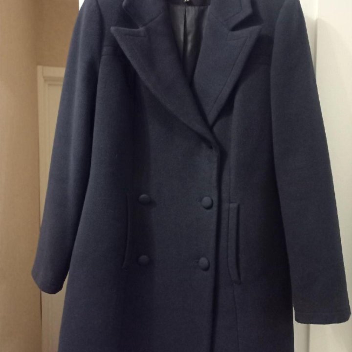 Пальто новое