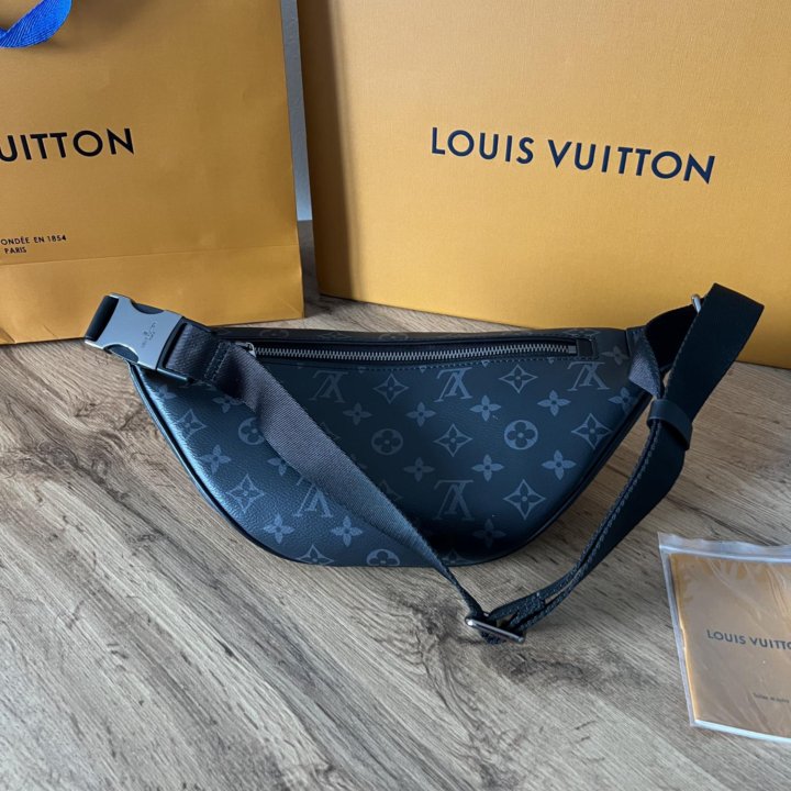 Сумка Louis Vuitton Discovery PM