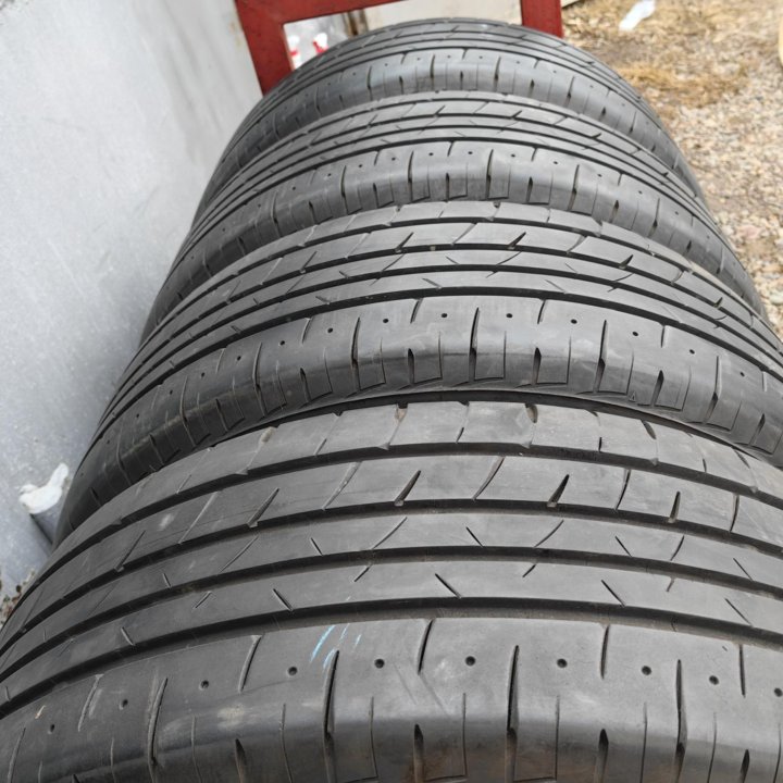 Комплект Bridgestone Playz PX-RV II 235/55 R18 