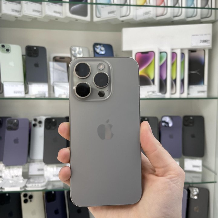 iPhone 15 Pro, 256 ГБ