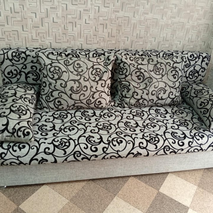 Продается б/у диван-кровать