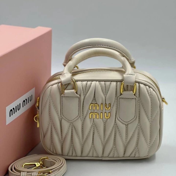 Сумочка Miu Miu